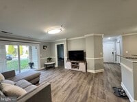 Building Photo - 1060 Gardenview Loop