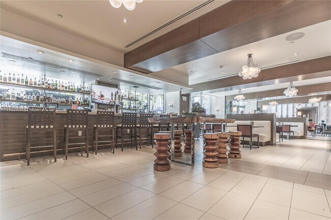 Building Photo - 200 Biscayne Blvd Way