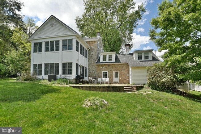 Building Photo - 966 Paige Ct
