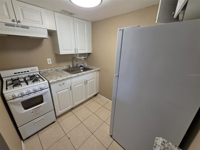 Building Photo - 139 Oyster Bay Cir