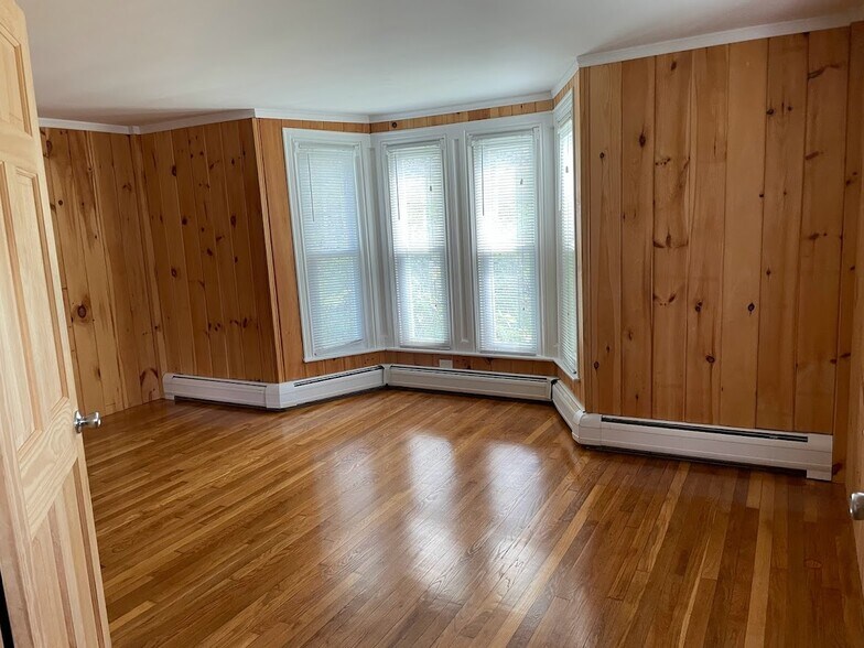 Building Photo - 428 High St