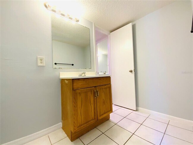 Building Photo - 7519 Pitch Pine Cir