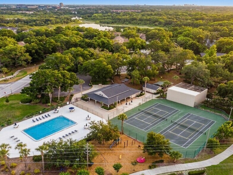 Building Photo - 949 Cinnamon Ct