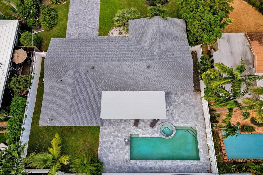 Building Photo - 3406 Robbins Rd