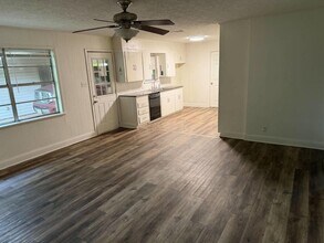 Building Photo - 201 Johnson Dr