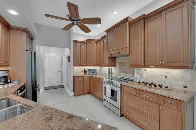 Building Photo - 2436 Deborah Dr