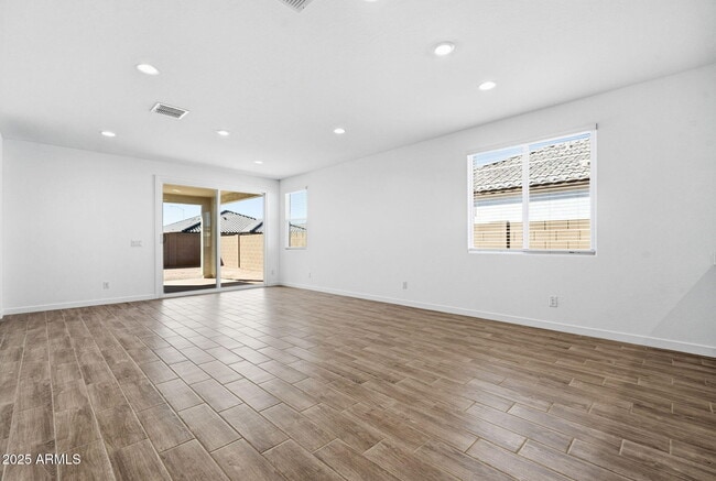 Building Photo - 8147 E Paloma Ave