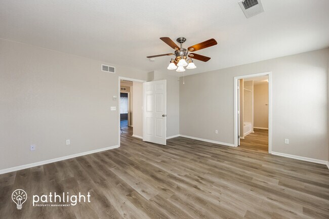 Building Photo - 7837 Candlelight Ln, Fountain, CO, 80817