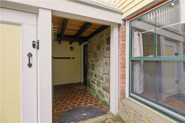 Building Photo - 56 Bateman Ave