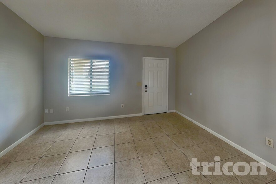Building Photo - 27 Princess Rose Dr