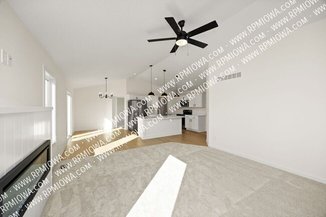 Building Photo - 209 12th Ct NW
