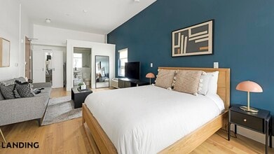 Building Photo - 135 Adams St