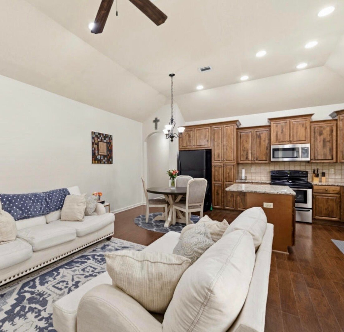 Building Photo - 343 Chimney Rock Blvd