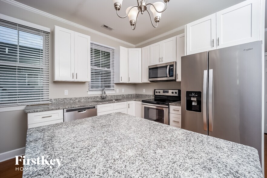 Building Photo - 1331 Addykay Pl