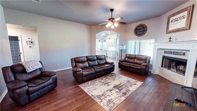 Building Photo - 408 Holstein Dr