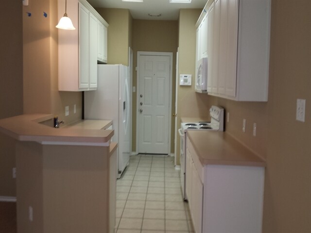 Building Photo - 16547 Beckland Ln