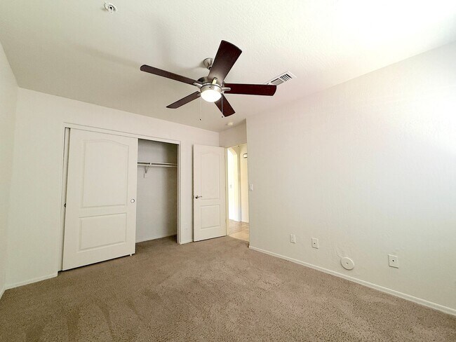 Building Photo - PRICE REDUCED – Fresh Updates in Prime Scottsdale Location!