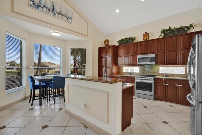 Building Photo - 17431 SW 35th St