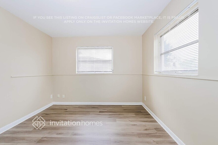 Building Photo - 862 Arlington Dr