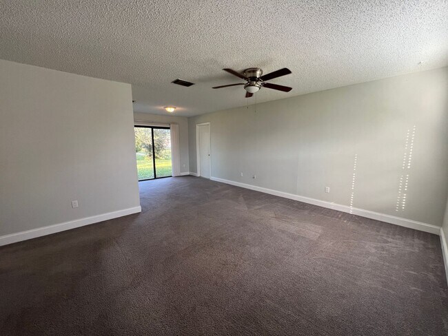 Building Photo - Sebastian Single Family home