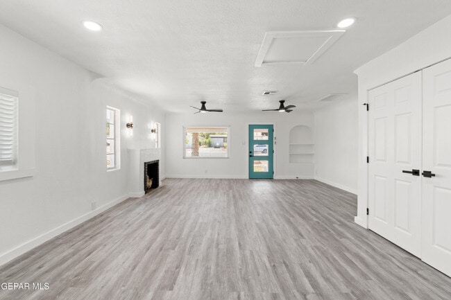 Building Photo - 3221 N Stanton St