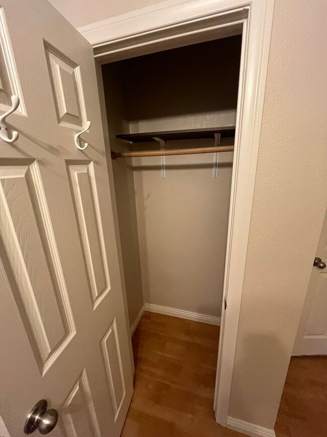 Building Photo - Charming 3-Bedroom Home in the Heart of Sa...