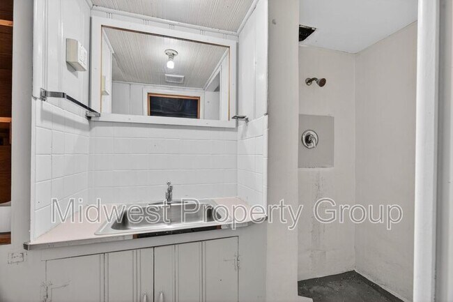 Building Photo - 10406 Hobkirk Dr