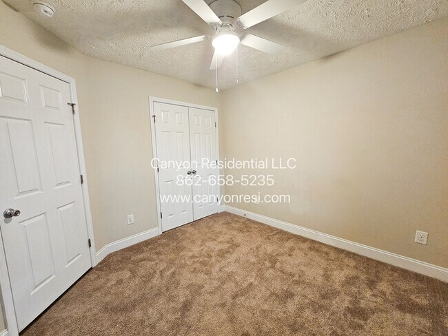 Building Photo - 658 Copper Creek Dr