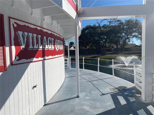 Building Photo - 6043 Village Cir S