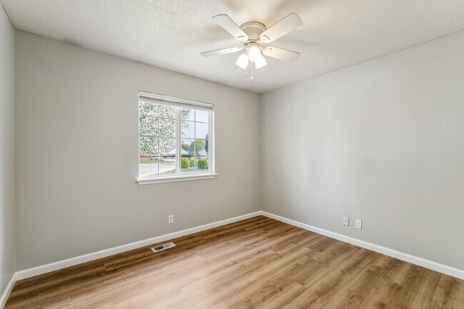 Building Photo - 12566 W Norristown St