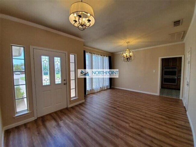 Building Photo - Stunning 4BR 2.5 BA Home w/ Private Pool + Upgrades in Hurst