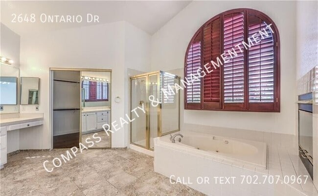 Building Photo - 2648 N Ontario Dr