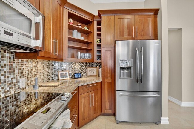 Building Photo - 5850 NW 21st Ave