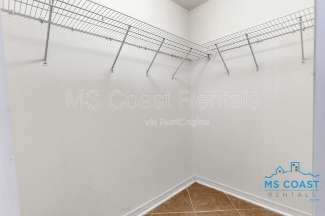 Building Photo - 14961 Greenwell Cir