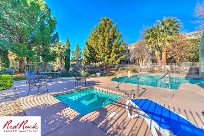 Building Photo - Remarkable 3 Bedroom Condo Next to Sunbroo...