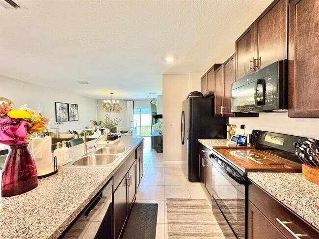 Building Photo - 7309 Canterbury Bells Ct