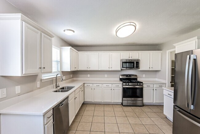Building Photo - 5370 Kyla Cir