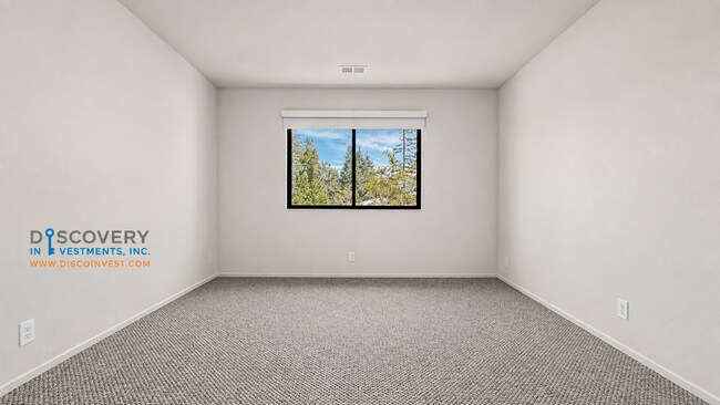 Building Photo - 130 Kell Ct