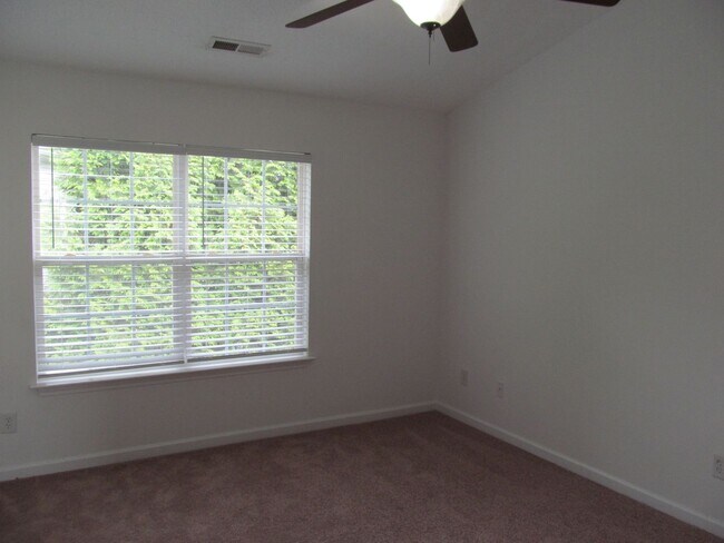 Building Photo - Greensboro Wendover area.