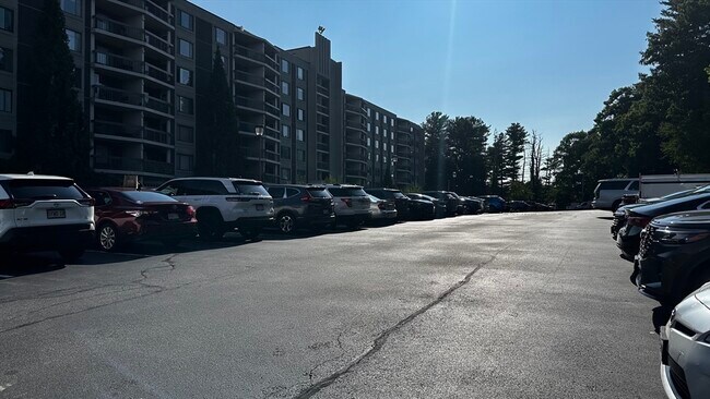Building Photo - 1550 Worcester Rd