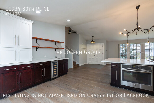 Building Photo - Beautifully updated 4 bed in Kirkland