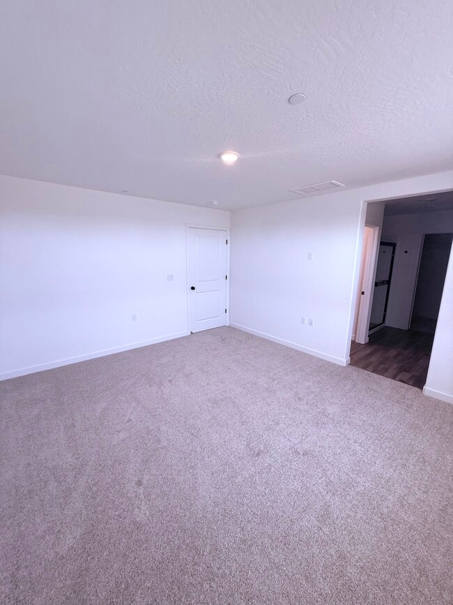 Building Photo - 6345 W Hadley Ave