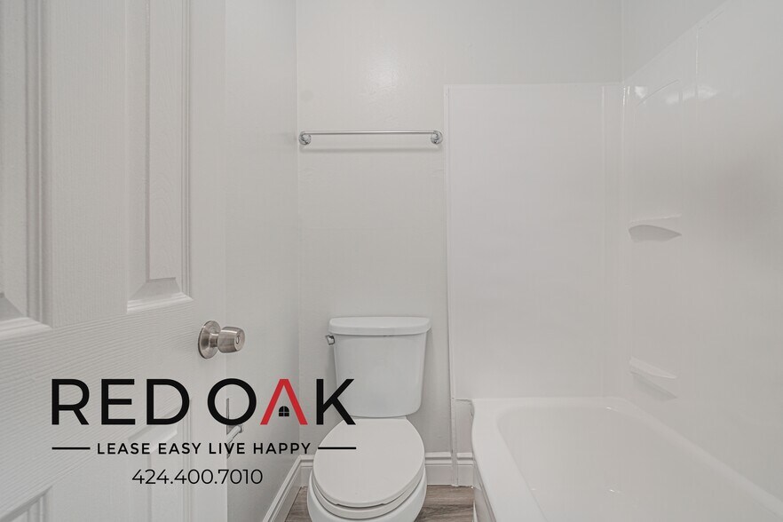 Building Photo - 7466 Rosemead Blvd