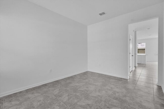 Building Photo - 2474 Skyline Lp