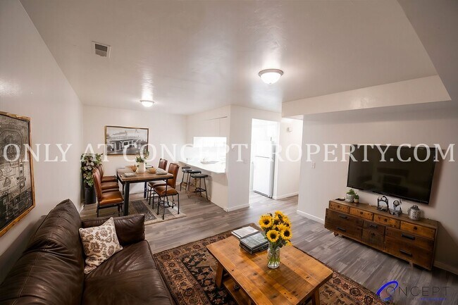 Interior Photo - Bentwood Apartments
