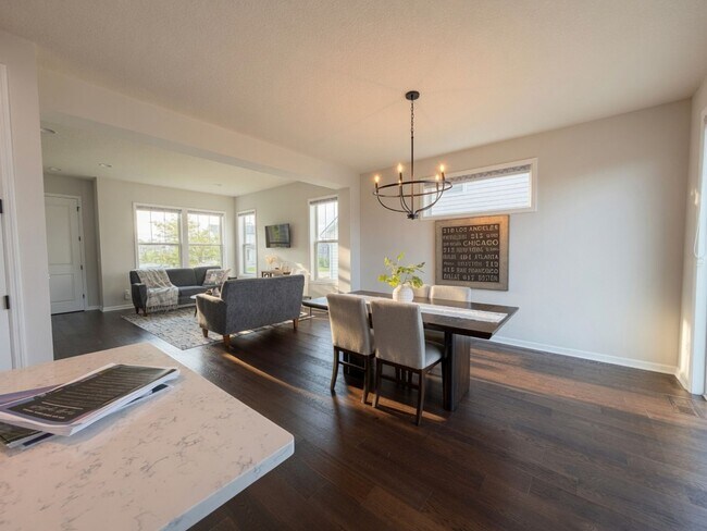 Building Photo - Gorgeous 3bed 3bath Home, Nestled in The Desirable Harvest West Neighborhood of Chaska