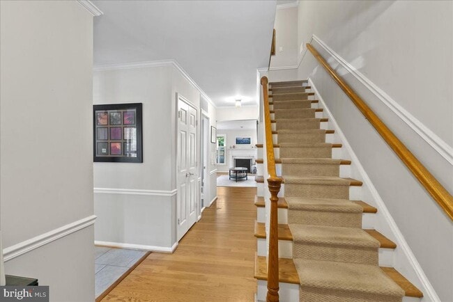 Building Photo - 7252 Greentree Rd