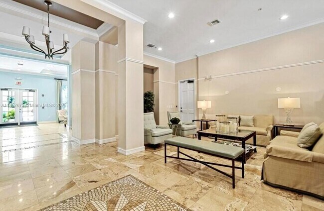 Building Photo - 780 S Sapodilla Ave