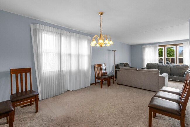 Building Photo - 7736 W 157th Pl