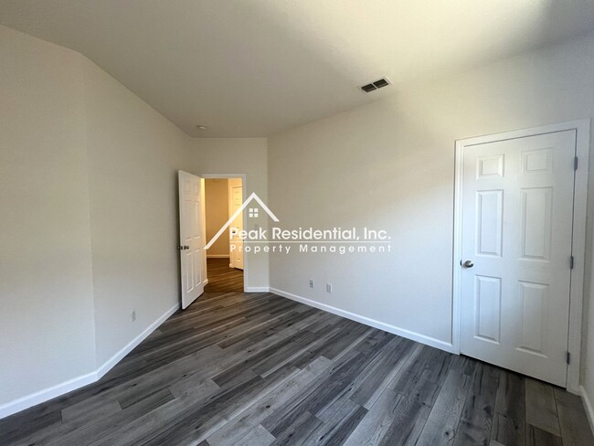 Building Photo - Updated 4bd/2ba Rancho Cordova Home!